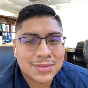 Meet your Posher, Cesar